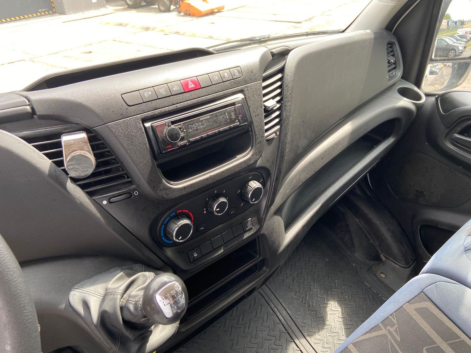 639263562035145252_iveco-daily-35s16-euro-6(34).jpg